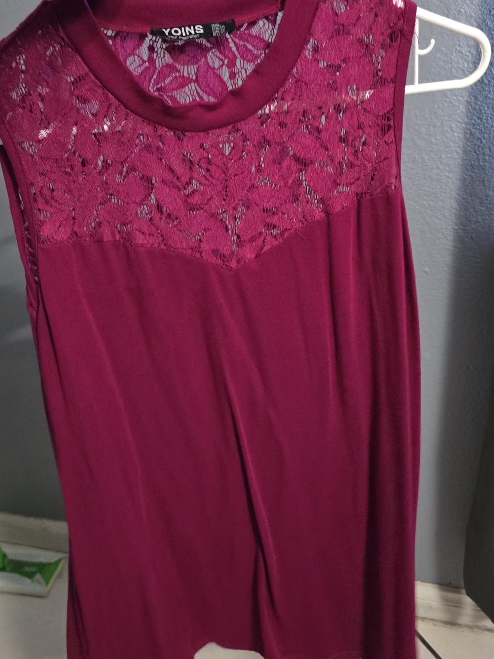 Yoins Magenta Lace Yoke Sleeveless Top